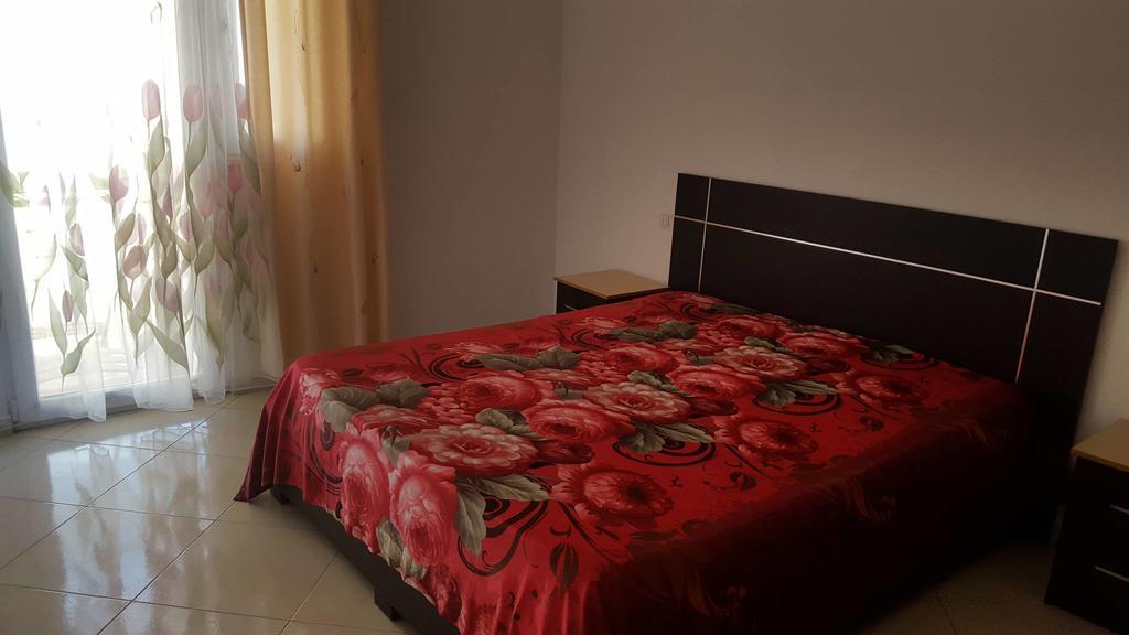 Faik Shehu Apartments Durres Exterior photo