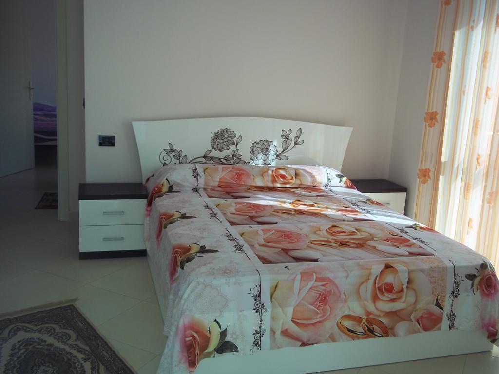 Faik Shehu Apartments Durres Exterior photo